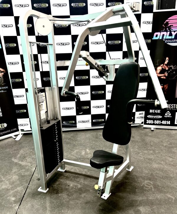 Cybex VR1 Chest Press