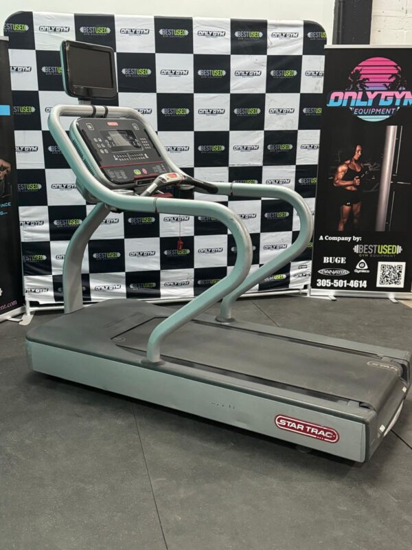 Star Trac 8 Series TRx Treadmill