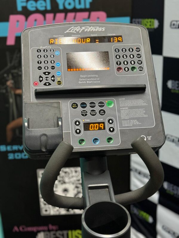 Life Fitness Integrity Series Elliptical CLSX