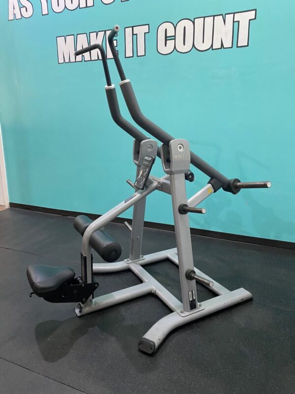 Precor Pulldown Discovery Series